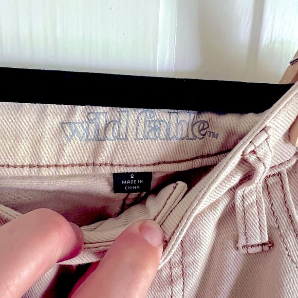 Wild Fable distressed jeans size 8 - Picture 2 of 2
